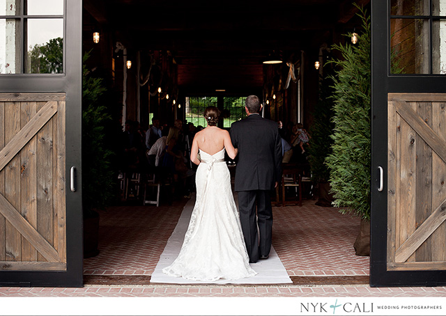 trinity view farm, bride, groom, franklin, wedding, nashville, barn